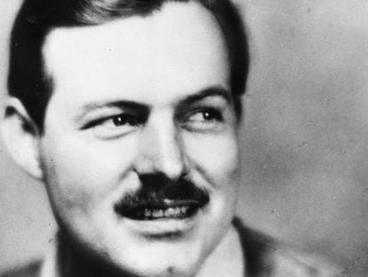 Retrato de Ernest Hemingway en su juventud. 