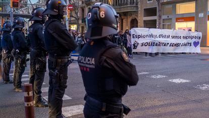 Manifestación contra el policía infiltrado en movimientos sociales de Barcelona.