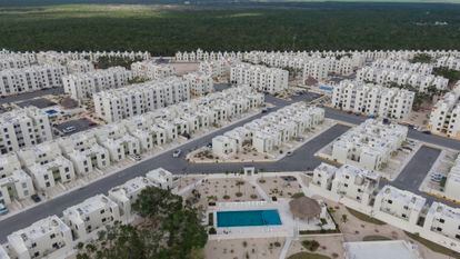 Vista aérea de Fraccionamiento Aldea Tulum, a 10 minutos del centro de Tulum. 