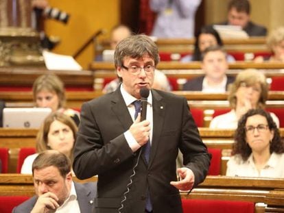 Carles Puigdemont este mi&eacute;rcoles en el Parlament.