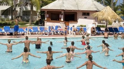 Gimnasia acuática en un hotel de Punta Cana, en la República Dominicana. 