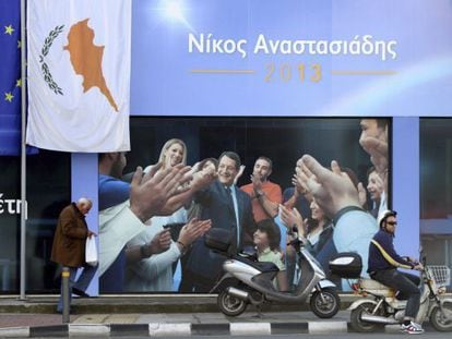 Cartel publicitario del candidato presidencial Nicos Anastasiades en Nicosia