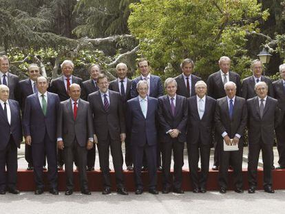 Mariano Rajoy posa en Moncloa en 2014 con los principales empresarios