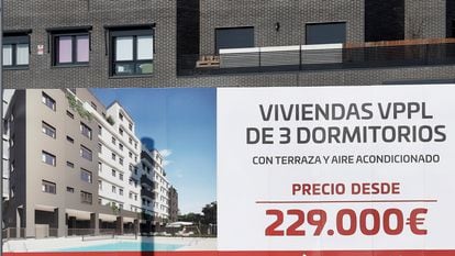 Vista de una promoción de pisos en venta en el barrio madrileño de El Cañaveral.
