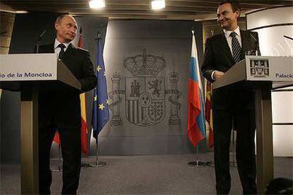 Putin y Zapatero, durante la conferencia de prensa posterior a su reunión en La Moncloa.