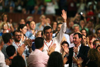 Pedro Sánchez llega congreso federal extraordinario del PSOE. 