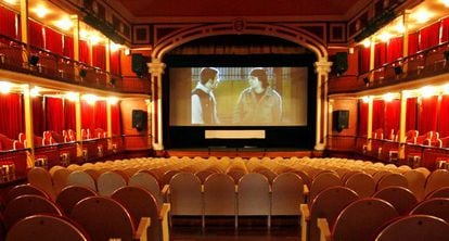 El Teatro Cervantes de Alcalá de Henares, vacío.