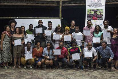 Los integrantes del Diplomado Pacífico de Escritura Creativa, en Manungará (Chocó), en diciembre.