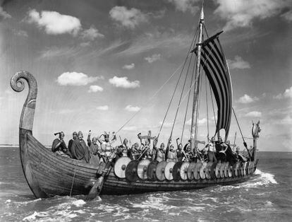 Barco vikingo Hugin, nave reconstruida que viajó de Escandinavia a Londres en 1949.