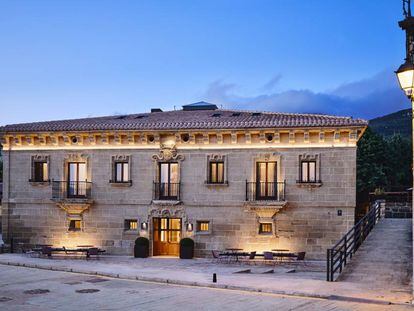 Exterior del hotel Palacio de Samaniego.