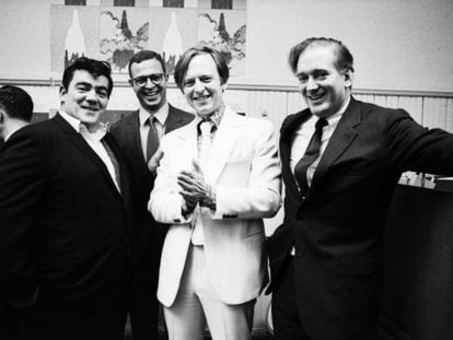 Jimmy Breslin, el editor George Hirsch, Tom Wolfe y el fundador de &#039;New York&#039;, Clay Felker, en una fiesta de la revista en 1967.