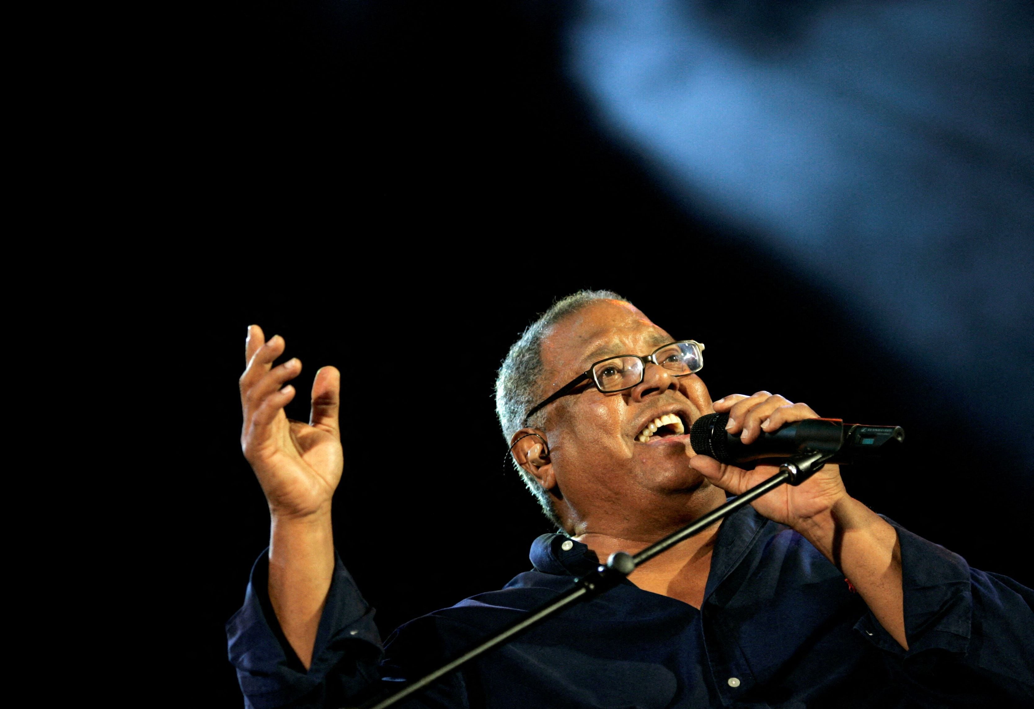 El cantautor, durante un concierto en La Habana (Cuba) en agosto de 2008.  
