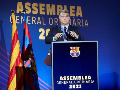 Joan Laporta durante la asamblea de compromisarios.