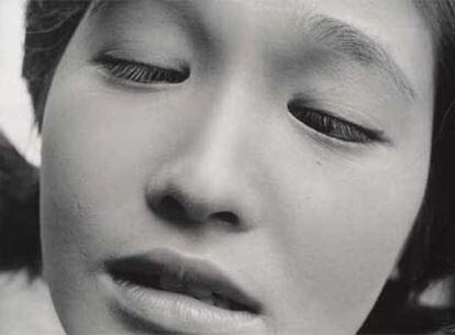 'Oshima Eiko' (1961), uno de los retratos realizados por Shomei Tomatsu.