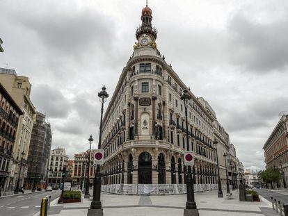Edificio principal del Centro Canalejas de Madrid, donde el abogado Juan Ramón Collado posee una vivienda de lujo, en enero de 2021.