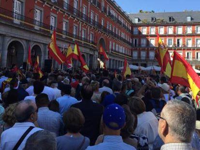 Manifestación de Los Legionarios contra la retirada de la Calle del general Millán Astray.