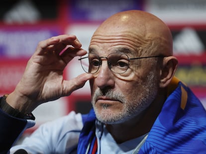 Luis de la Fuente, seleccionador español, durante la rueda de prensa previa al Escocia-España.