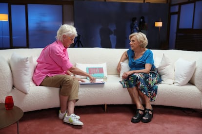Mercedes Milá con Manuela Carmena, en 'Milá vs. Milá'.