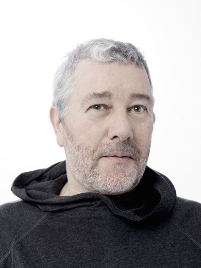 Philippe Starck fotografiado por Jean-Baptiste Mondino en 2018.