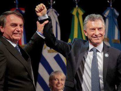 El presidente de Brasil augura cada día calamidades bíblicas tras el triunfo del peronismo en su socio del Mercosur