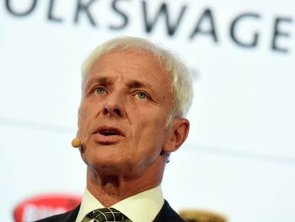 El director general de Volkswagen Matthias Mueller, ayer lunes en su conferencia antes de la apertura de la edici&oacute;n n&uacute;mero 86 del Sal&oacute;n Internacional del Autom&oacute;vil en Ginebra (Suiza).