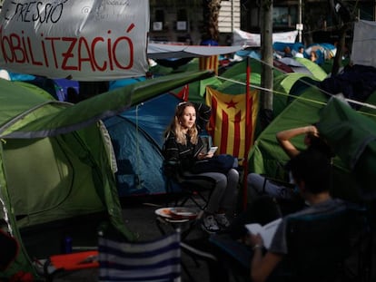 Acampada en la plaza Universitat de Barcelona