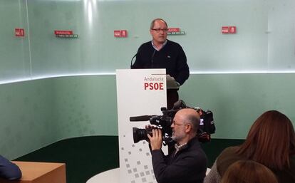 Juan Cornejo, este lunes en la sede del PSOE andaluz.