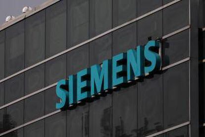 Logo de Siemens.