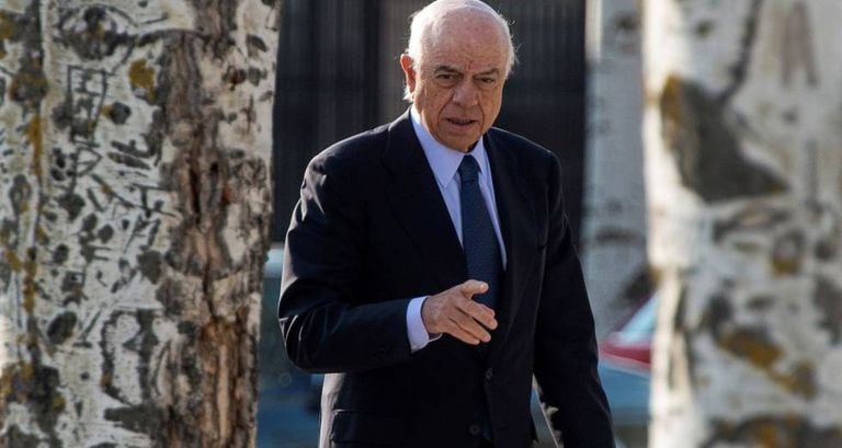 Francisco González, ex presidente de BBVA, antes de ingresar a la Audiencia Nacional en abril pasado. EFE 