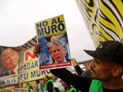 Una protesta contra el muro fronterizo en Tijuana.