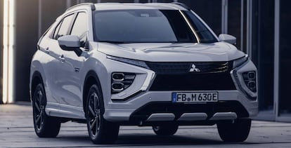 El Mitsubishi Eclipse Cross ocupó el cuarto lugar. De él, se vendieron 884 vehículos.