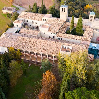 Vista de drone del monasterio de Sant Benet, en la localidad de Sant Fruitós de Bages (Barcelona).