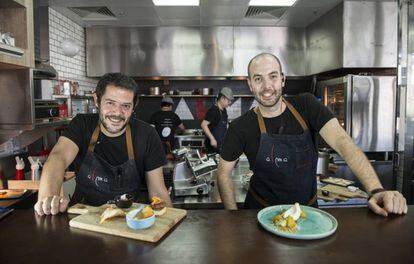 Daniel Negreira (izquierda) y Sergio Moreno en el primer restaurante Alma 