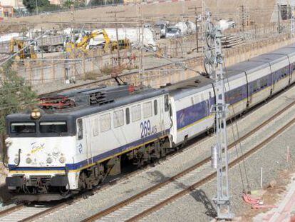 Un tren Talgo, en Espa&ntilde;a.