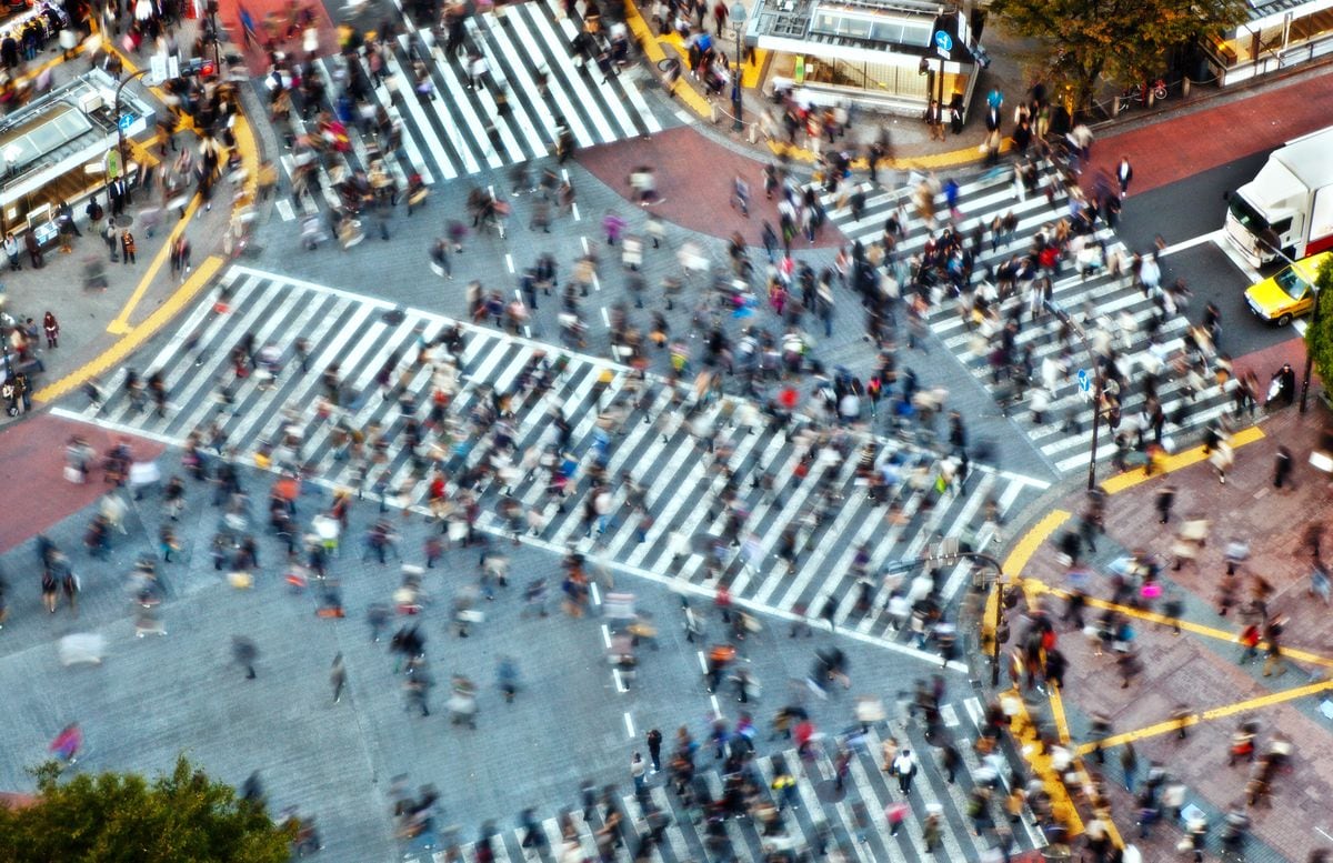Gleichungen in der Menge: Mathematik erklärt die spontanen Fahrspuren, die Fußgänger bilden, um einen Zusammenstoß zu vermeiden |  Wissenschaft