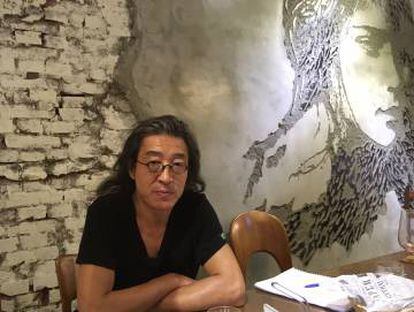 El poeta Bei Ling, biógrafo de Liu Xiaobo, el pasado jueves, en Taipei.