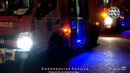 Camiones de bomberos en Sevilla.