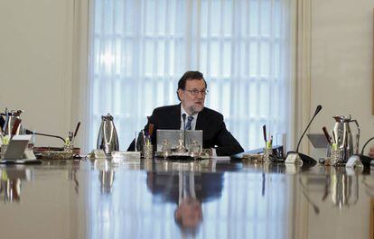 Rajoy, el passat dia 4 en la primera reunió del seu nou Govern.