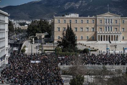 Protestas ante el Parlamento griego en Atenas, el 8 de marzo.
