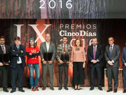 Foto de familia de la pasada edici&oacute;n de los Premios Cinco D&iacute;as a la Innovaci&oacute;n Empresarial.