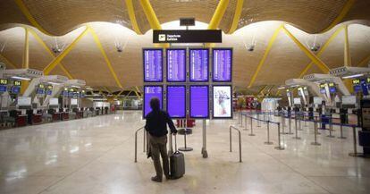 Vista del interior del aeropuerto Adolfo Su&aacute;rez Madrid-Barajas.