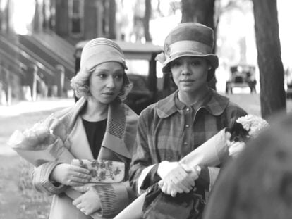 Ruth Negga (izquierda) y Tessa Thompson, en 'Claroscuro'.