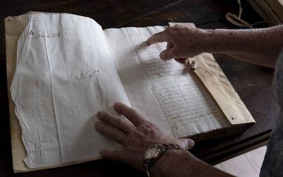 Uno de los legajos del archivo de la Fundación Casa Medina Sidonia.