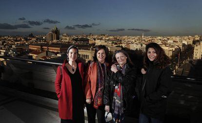 De izquierda a derecha: Esther Sánchez, ingeniera aeronáutica; María del Mar Martínez, socia senior de McKinsey; Juana Hervás, camionera; y Bárbara Lennie, actriz.