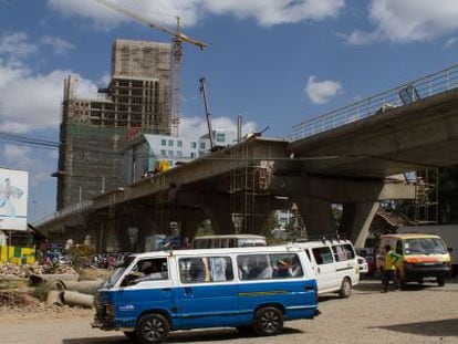 Obras de construcci&oacute;n de un monorra&iacute;l en Addis Abeba, la capital et&iacute;ope. 