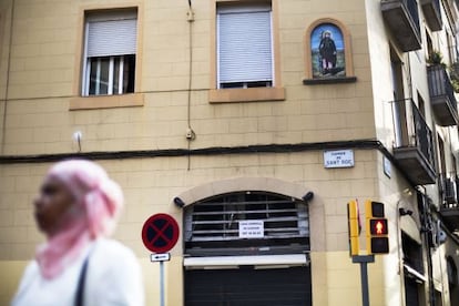 Una de les plaques en agraïment a sant Roc.