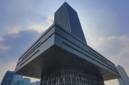 El edificio de la Bola de Shenzhen, en China, proyectado por Rem Koolhaas.