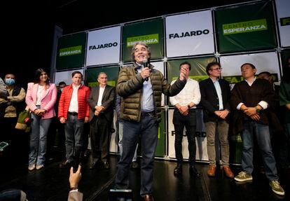 El candidato de la Coalición Centro Esperanza, Sergio Fajardo, pronuncia un discurso en Bogotá, Colombia, el 13 de marzo.