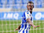 Real Sociedad's Swedish forward Alexander Isak celebrates after scoring a goal during the Spanish league football match between Real Sociedad and Deportivo Alaves at the Anoeta stadium in San Sebastian on February 21, 2021. (Photo by ANDER GILLENEA / AFP)