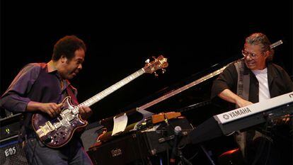 Chick Corea (a la derecha) y Stanley Clarke, durante un momento del concierto de ayer.